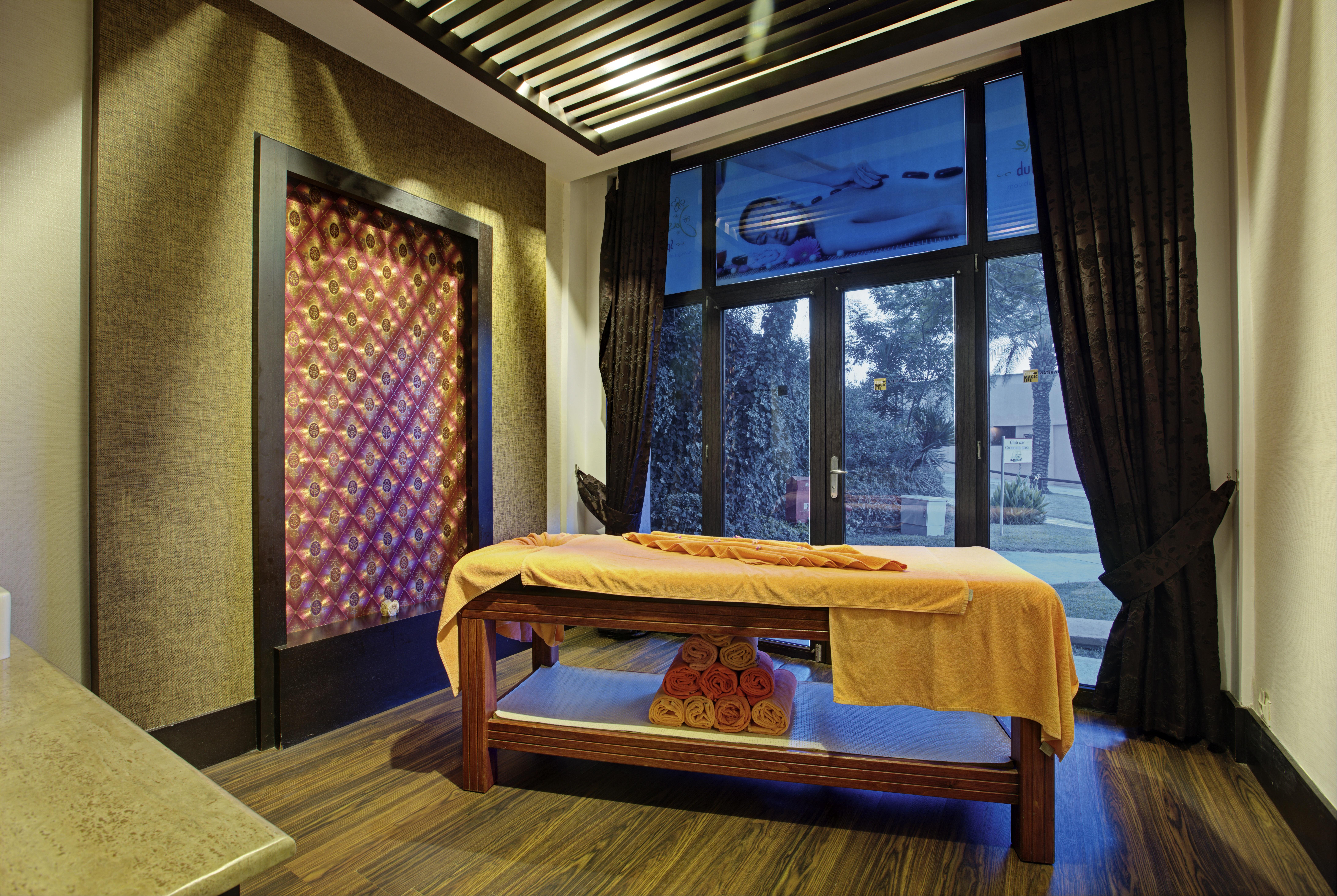 Asteria Family Resort Belek Antalia Esterno foto A massage table