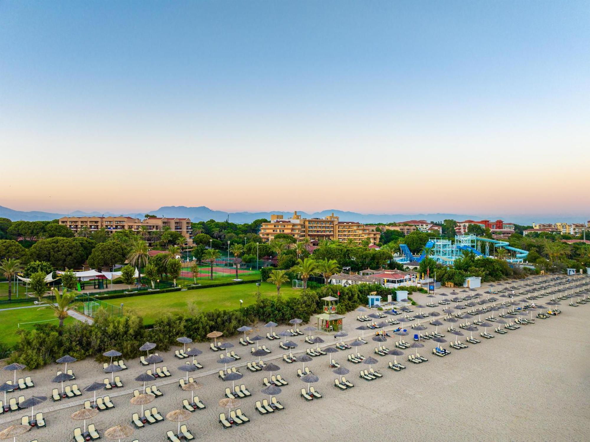 Asteria Family Resort Belek Antalia Esterno foto Aerial view of the beach