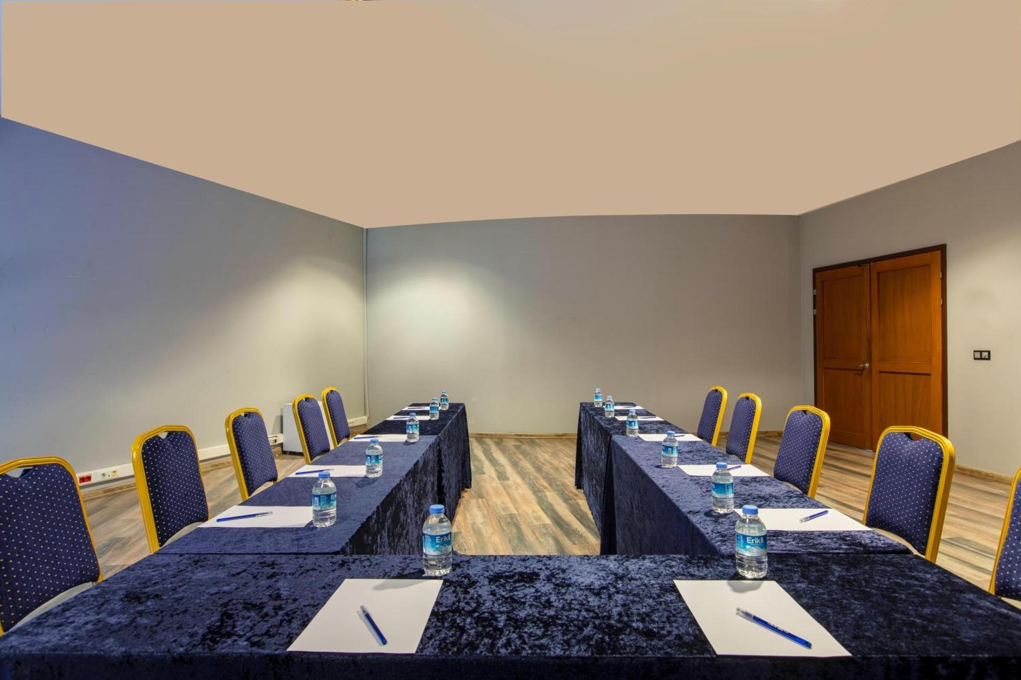 Asteria Family Resort Belek Antalia Esterno foto Meeting room