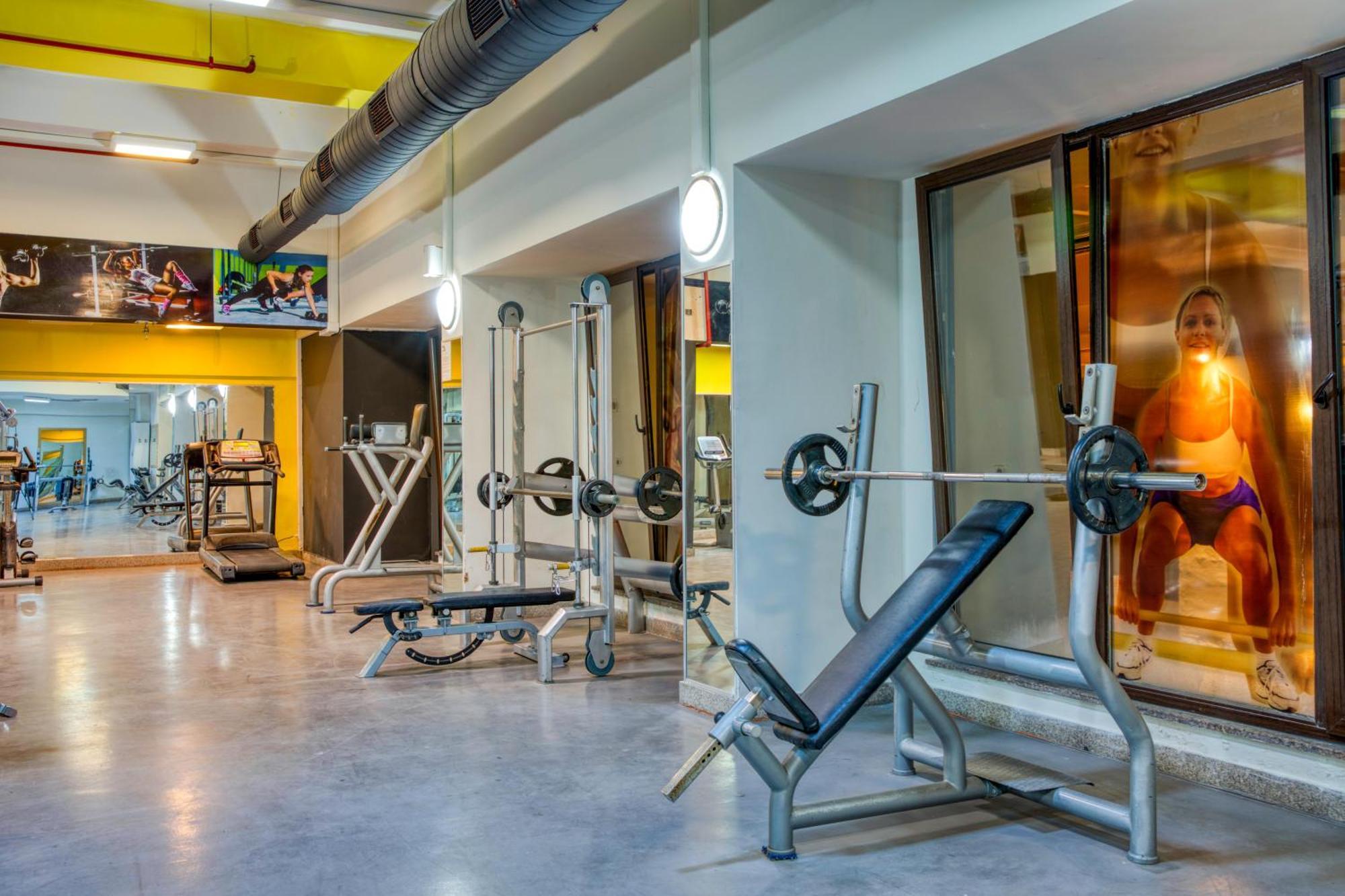 Asteria Family Resort Belek Antalia Esterno foto A typical Anytime Fitness gym