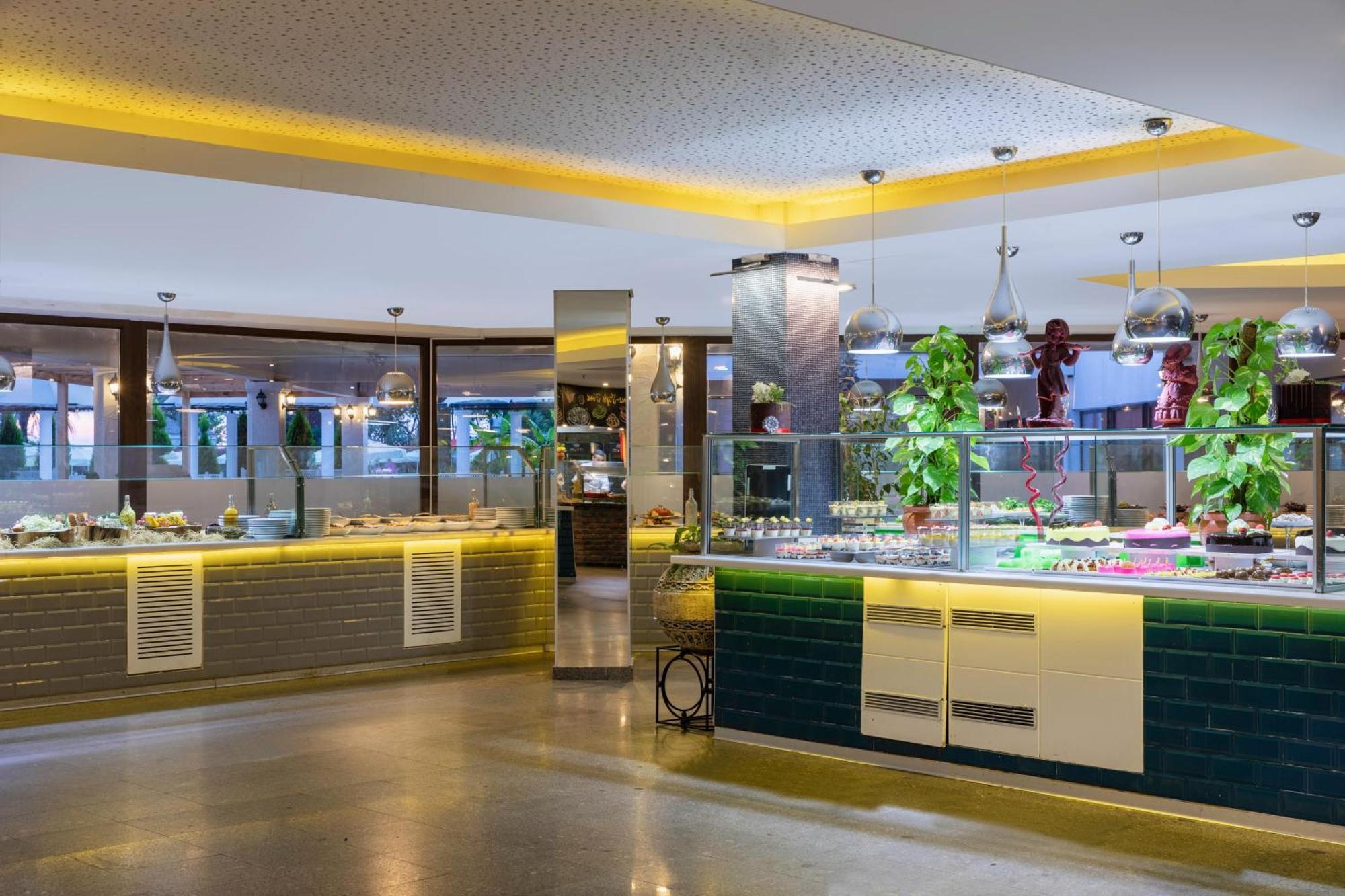 Asteria Family Resort Belek Antalia Esterno foto The buffet at the hotel